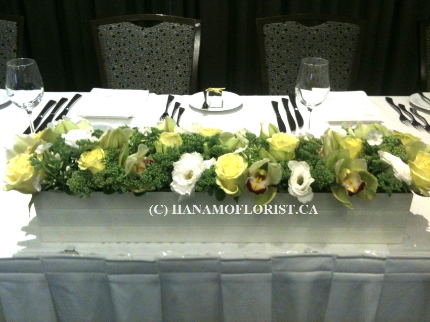 WEDO820 Modern Head Table Arrangement